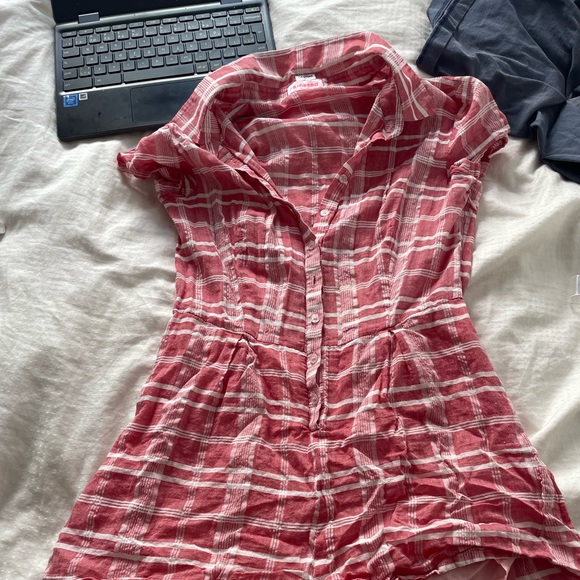 Plaid pink and white romper - Picture 2 of 2